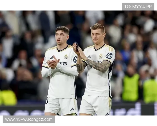 卡马文加与巴尔韦德：皇马中场攻防角色及战术适配差异分析