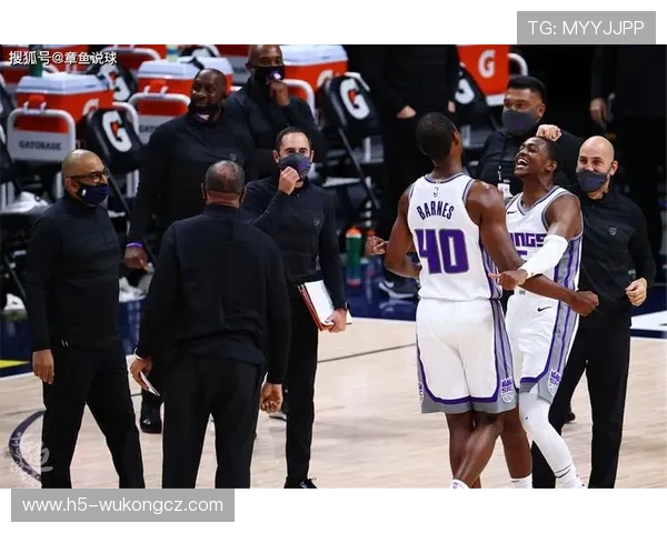 保罗皮尔斯比加内特更依赖中投，关键时刻主导得分