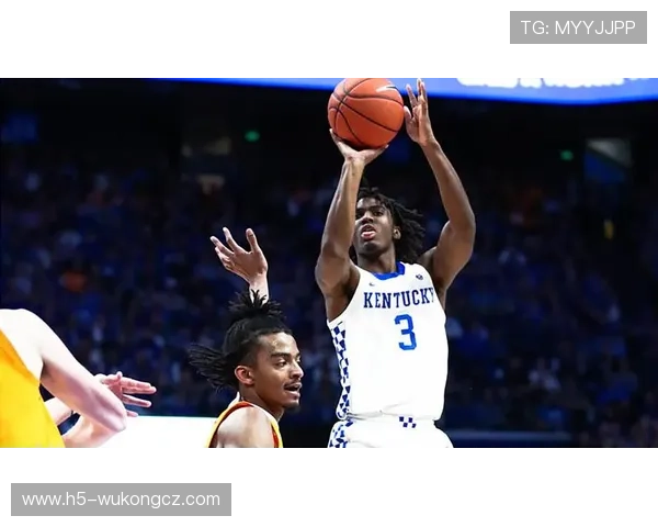 泰雷西·马克西突破造犯规超过同队后卫，关键时刻效率显著提升