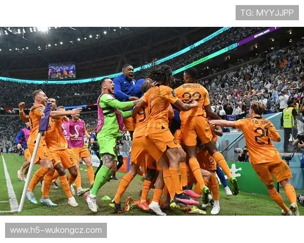 盘带突破撕裂后防造机关键战马拉多纳比梅西更偏终结